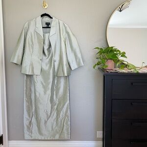 Gorgeous Pale Green Formal Sleeveless Dress w/Marching Jacket